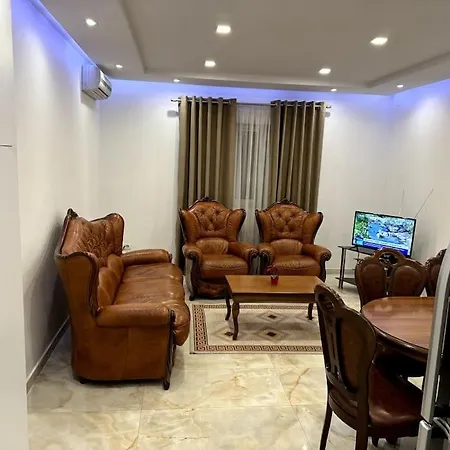 Apartment Cozy In Tirana