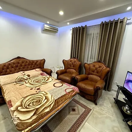 Cozy In Apartment Tirana